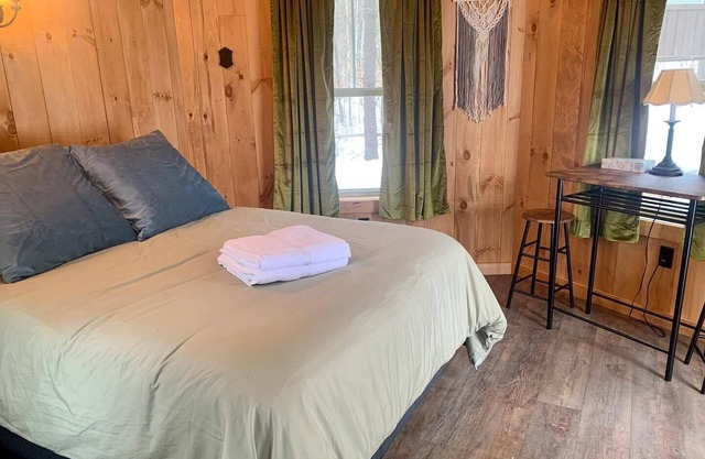 Treehouse at Wise Pines- NoBo