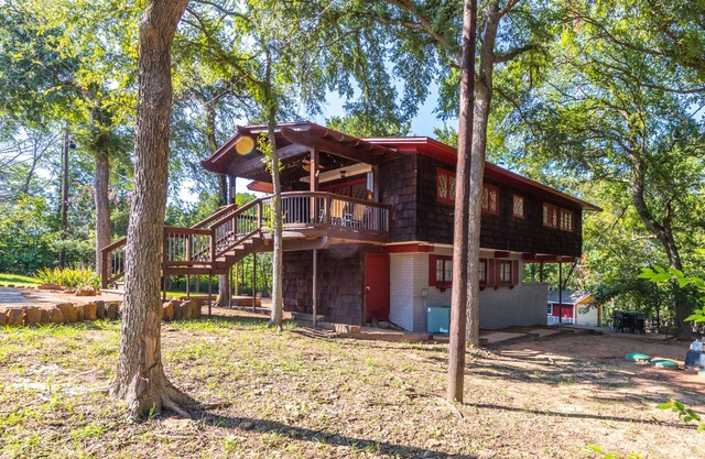 Treehouse In Tanglewood Hills