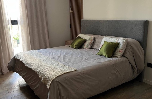 Trendy Loft in Güemes - Walk to Art, Bars & Antiques
