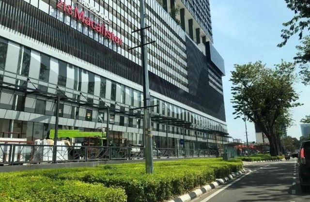Tropicana 218 Macalister by CC