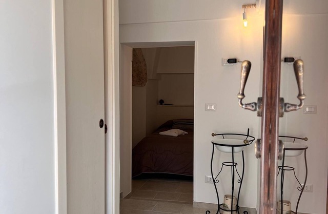 Trullo in Light Standard