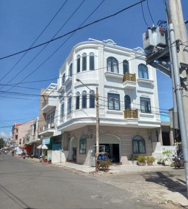 Trump Homestay