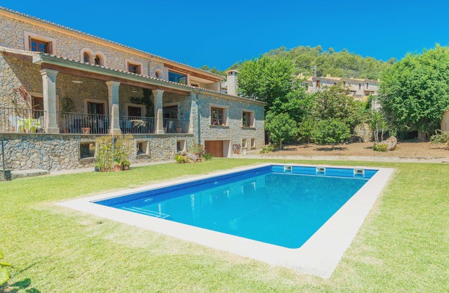 Turixant Dalt - Five Bedroom Villa, Sleeps 10