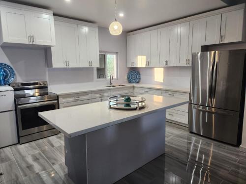 Turquoise Escape new waterfront