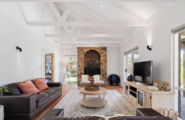Tuscan style ocean beach escape on the Peninsula
