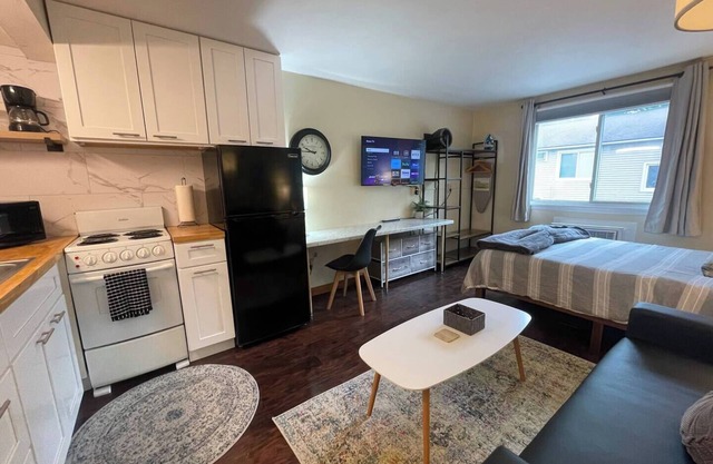 Twin Oaks Extended Stay Studio - 2817 Apt 3