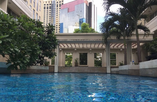 Twin Peaks Sukhumvit Suites