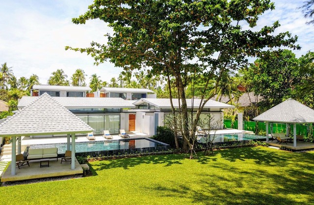 Twin Villas Natai - 7 Bedrooms Luxury Beachfront Villa