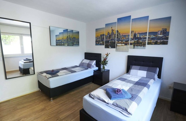 Two Bedroom Apartment with big Kitchen close to Frankfurt
