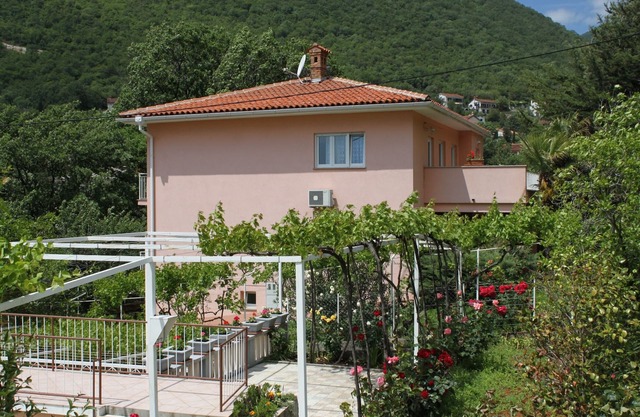 Two bedroom apartment with terrace Mošćenička Draga, Opatija (A-2327-a)