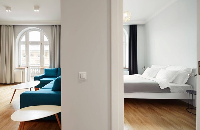 Two bedroom Apartment with balcony - Crownhill