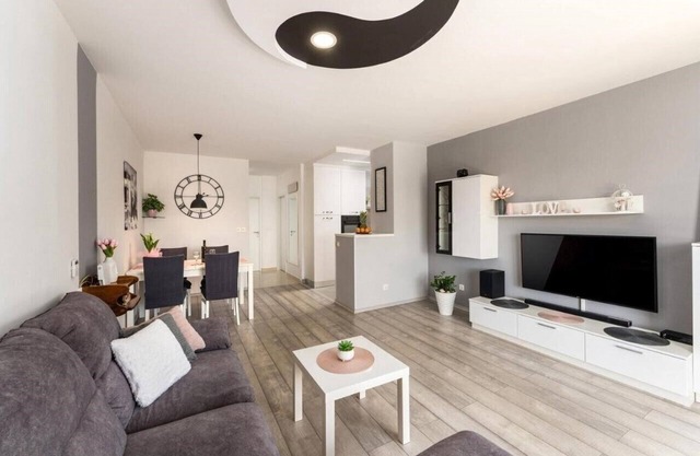 Two-bedroom Apartment Dinora in Porec
