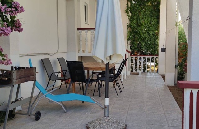 Two bedroom apartment with terrace Povljana, Pag (A-6468-a)