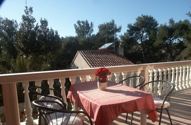 Two bedroom apartment with terrace Artatore, Lošinj (A-2474-a)