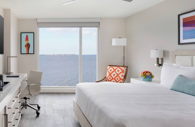 Two Luxe Harbor View King Studio – Steps to Waterfront Parks & Local Eats
