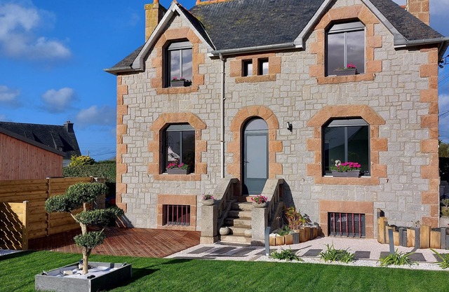 Typical large island house 60m2, 4 people, 2 bedrooms