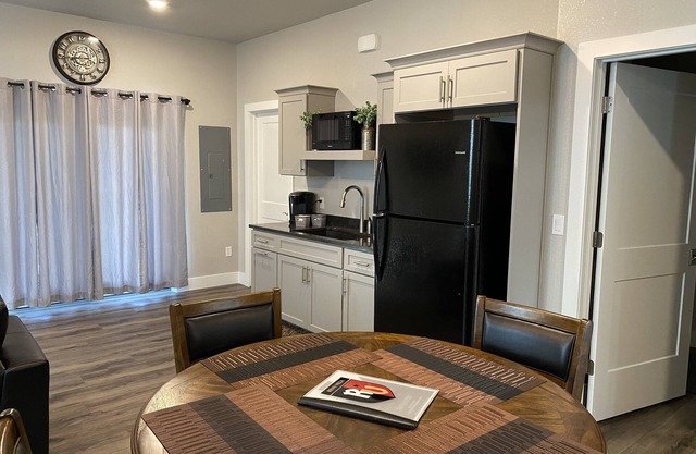 Ultimate Racing Fan Suite Near Road America – Relax Between Laps!