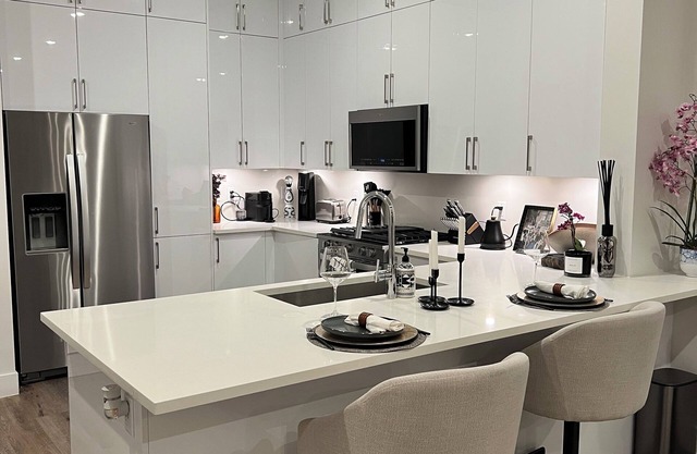 Ultra Chic 1-bedroom apartment with AC, fitness room in cool Austin