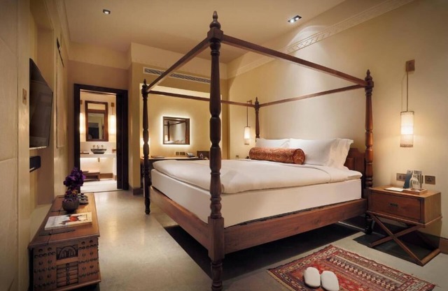 Ultra Luxury Suite Near Sharjah Art Museum