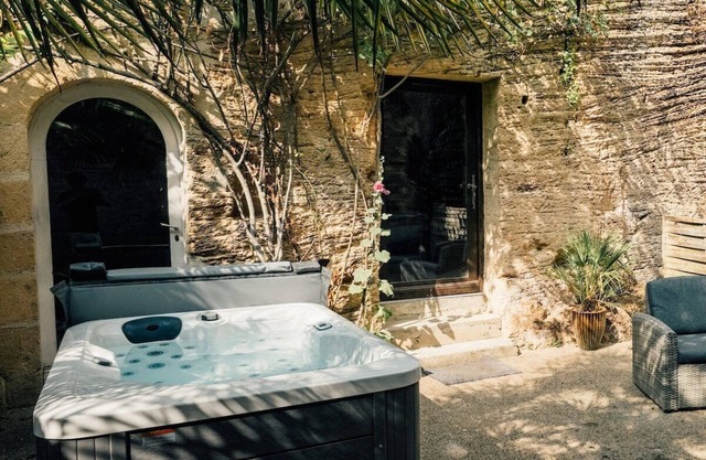 Unforgettable Night in a Troglodyte Cave Home