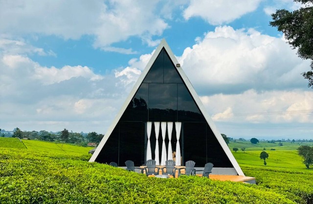 Unique 3-bedroom Tea cabin with WiFi in Nairobi
