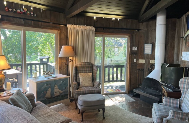Unique Lakeside Retreat with Pedal Boat for a Relaxed, Pet-Friendly Getaway!