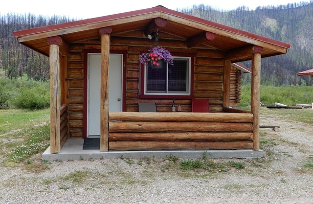 Unique, Rustic Cabins on Hoback River