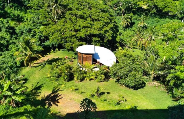 Unique Shell House with Ocean View