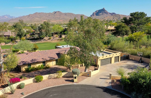 Updated Golf Course Home Mountain Views Heated Pool Sport Court Putting Green