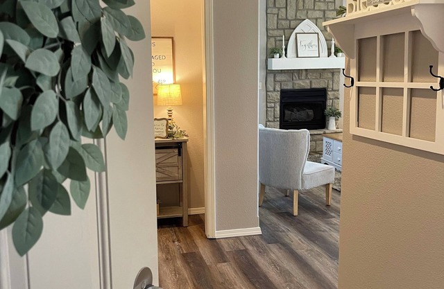 Updated Luxury Condo With Fireplace Near Branson Strip and Silver Dollar City