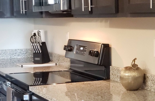 💎Upscale 2bed/2bth East Orlando, Town center. Pet friendly