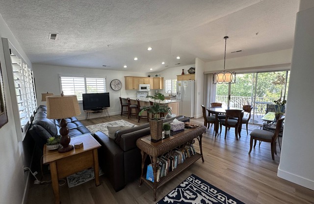 Upscale all the Way! 2BR 2BA Las Palmas Condo in St. George UT