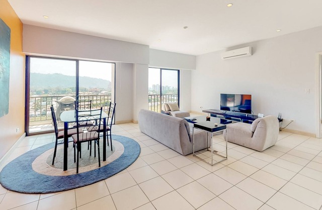 Upscale, Modern Condo with Ocean Views, Shared Pool, and WiFI