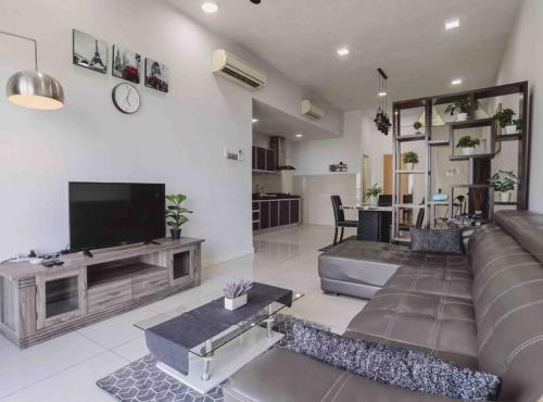 Urban Loft @ IMAGO MALL - 5 Pax, 2 Rooms 2 Bath