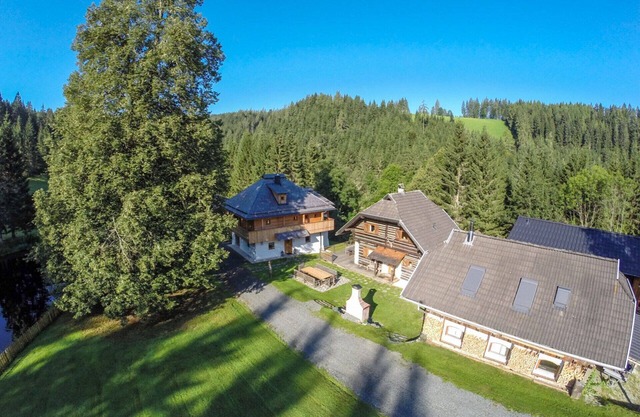 Urlaubsalm Kreuth 6 - Almhütte Enzian Total (8pax)