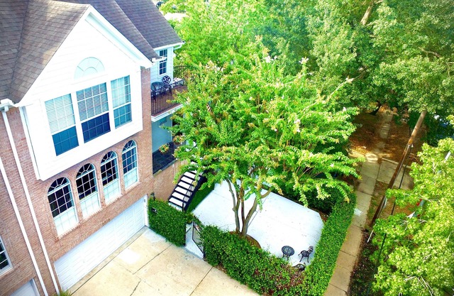 UV Air Purification | Medical District | Restaurants | Parks | Kid Friendly