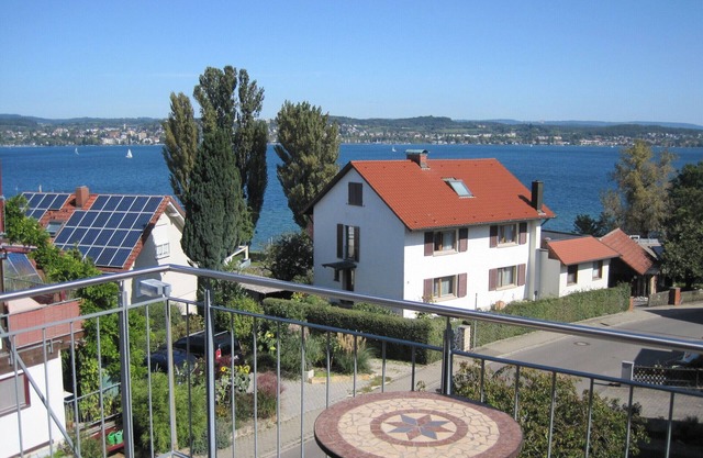Vacation apartment lake view Imperia