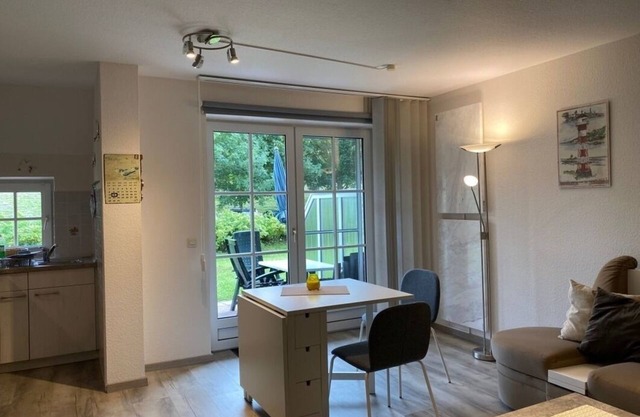 Vacation apartment/apartment for 4 guests with 43m² in Büsumer Deichhausen (127213)