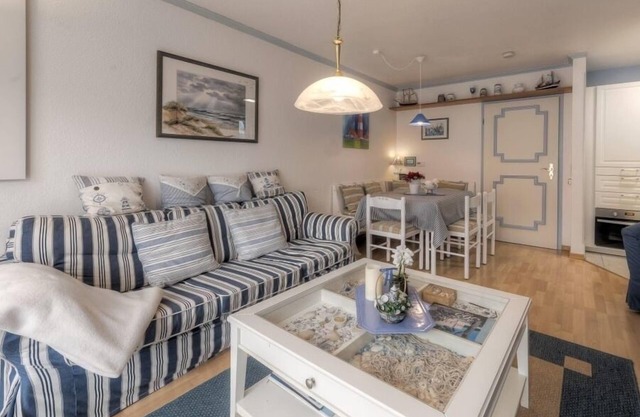 Vacation apartment/apartment for 4 guests with 51m² in Büsumer Deichhausen (127386)
