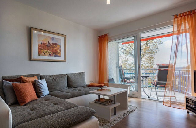 Vacation apartment Mainaublick