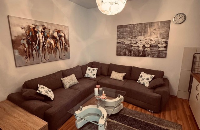 Vacation apartment/apartment for 3 guests with 45m² in Mokošica (185963)