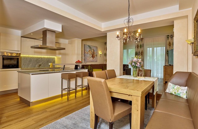 Vacation apartment/apartment for 6 guests with 160m² in Seefeld (58818)