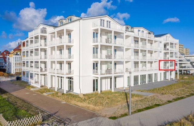 Vacation apartment with a unique panoramic view of the sea and the Baltic Sea beach