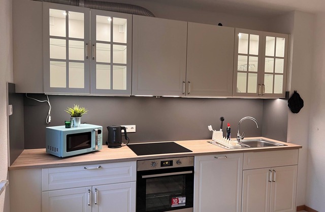 Vacation apartment in Niestetal Heiligenrode (near SMA) with parking space and balcony