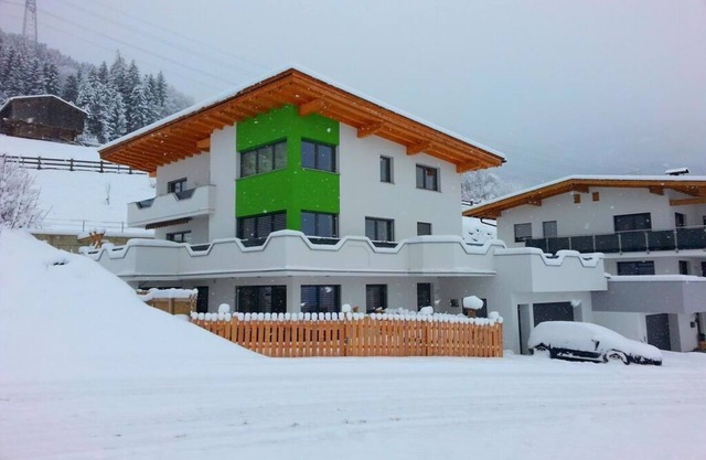 Vacation apartment! Only 300m from the Hochzillertal/Kaltenbach valley run!