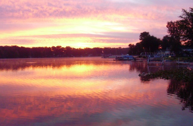 Vacation at Garver Lake ~ Private Beach For Your Enjoyment!