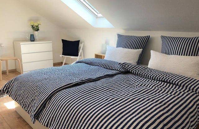 Vacation home with two apartments and garden for 10 people
