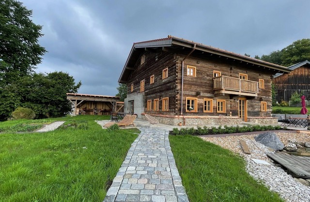 Vacation home rehberg14 - historic farm with pond & sauna