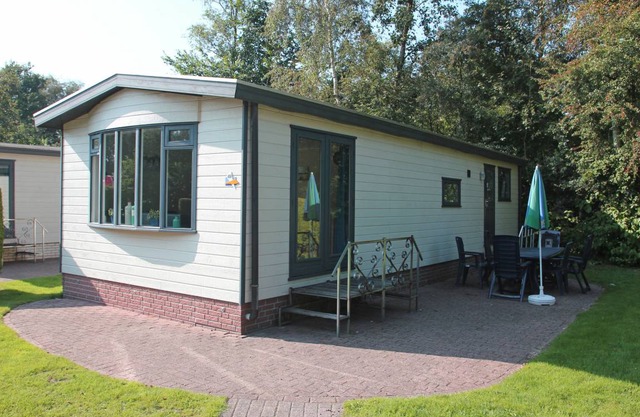 Vakantiepark Bergumermeer 8
