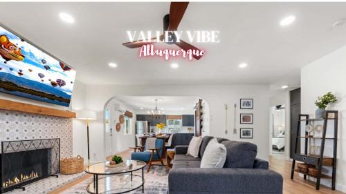 ValleyVibe: Modern Comfort in North Valley - an Irvie Home